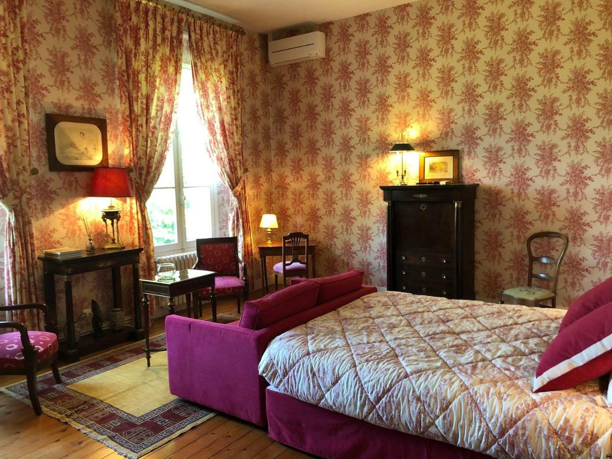 เล ช็องบร์ โดต ดู โดแมน ดู ปาชา Bed & Breakfast Beautiran ภายนอก รูปภาพ