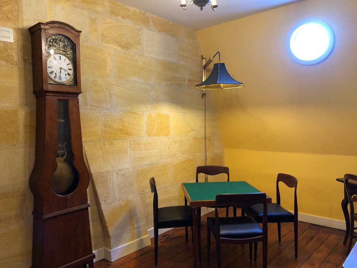 เล ช็องบร์ โดต ดู โดแมน ดู ปาชา Bed & Breakfast Beautiran ภายนอก รูปภาพ